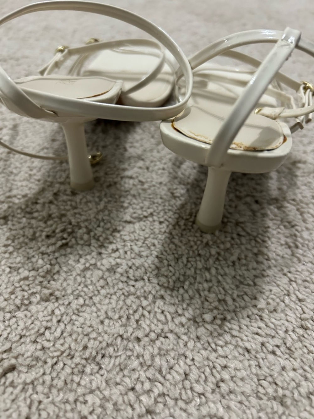 Heels - Picture 3 of 3